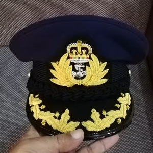 Gorra de Visera Alemana de la Segunda Guerra Mundial, Gorras Personalizadas de Alta Calidad, Gorra Negra de Uniforme con Insignia Metálica a Precios Económicos - Product Image 4