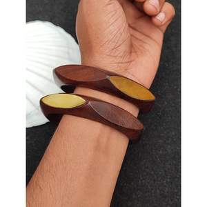 Ensemble de bracelets en bois traditionnels à clous pour femmes, accessoires de mode ethniques en cristal et bijoux culturels - Product Image 4