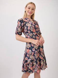 Vestido Formal con Estampado Floral Negro, Corte Evase, Cuello en V, Manga Corta, Largo Midi, Dobladillo con Volantes, Cintura Natural, Georgette Ecológico - Product Image 3