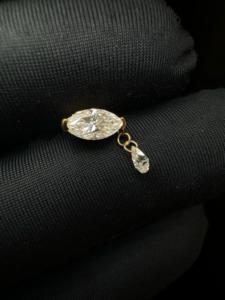 Pendientes de Diamantes Marquise en Forma de Lágrima, Elaborados en Oro de 14K con un Delicado Colgante Individual - Product Image 4