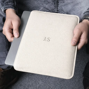 Funda y Estuche para Laptop de Cuero Genuino, Duradero y Elegante, para Macbooks y Laptops, Modelo LS-0271 - Product Image 5