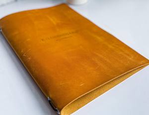 Porte-menu en cuir pliable élégant et luxueux, design confortable pour la présentation des menus dans les restaurants, cafés, bars, hôtels, LMC-0172 - Product Image 1