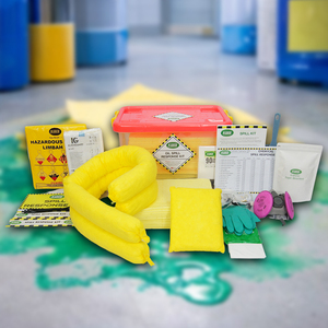 ชุดอุปกรณ์ควบคุมการรั่วไหลของสารเคมี 30 ลิตร กล่องใสพร้อมแผ่นดูดซับ ถุงเท้า ถุงมือ ชุดควบคุมการรั่วไหลของของเหลวอันตรายในกรณีฉุกเฉิน - Product Image 1