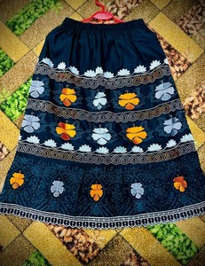 Jupes plissées brodées pour femmes, style île micronésienne unique, décontractées, broderie polynésienne de haute qualité, vente en gros - Product Image 1