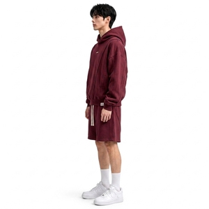 Ensemble survêtement décontracté en coton pour homme avec sweat à capuche imprimé personnalisé et short, coupe ample, taille à cordon de serrage, poches latérales, collection printemps streetwear - Product Image 1