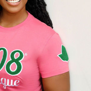 Camiseta de chenilla Ivy League 1908, rosa y verde, ropa de hermandad, letras bordadas, algodón, estilo universitario griego, camiseta para mujer - Product Image 5
