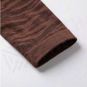 Conjunto Deportivo Reversible para Mujer, Ropa de Yoga, Color y Estampado Personalizados, Tallas Grandes, Transpirable, para Ejercicio - Product Image 6