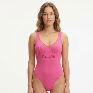 Traje de Baño de Playa Estilo Nuevo para Mujer, Traje de Baño a Bajo Precio, Hecho con Tela 100% Poliéster - Product Image 1