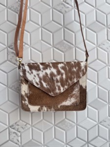 Sac bandoulière élégant en cuir de vachette véritable, nouvelle collection, sac à main bohème multi-usages pour femme avec fourrure de vache - Product Image 4