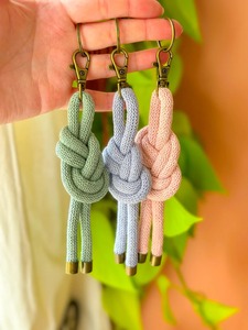 Knot Design Macrame <b>Key</b> Chain Handmade Boho Style Decorative Keyring for Bags <b>Purse</b> Car Hanging Gift Accessory Home Decor - Product Image 4
