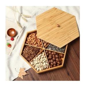Mejor Precio en Artículos de Cocina para el Hogar, Molinillo de Especias y Sal, Caja de Especias de Madera con 7 Compartimentos, Caja de Especias Masala de Madera de Buena Calidad con Almacenamiento - Product Image 1