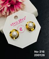 Set Perhiasan Anting dan Cincin Wanita Mewah Lapis Emas Stainless Steel Imitasi Mutiara Geometris Trendi untuk Pertunangan, Pernikahan, dan Ulang Tahun