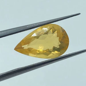Ópalo de Fuego Natural, Corte Pera, Color Amarillo Miel, 8x13.50mm, 2.33 Quilates, Piedra Suelta - Product Image 1
