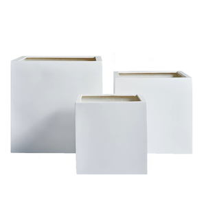 Designs recommandés : Pots et jardinières traditionnels en résine blanche, grande taille pour plantes d'extérieur - Product Image 5