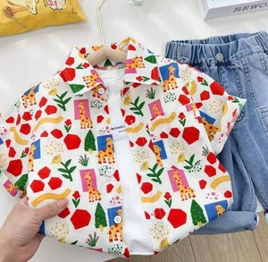 Chemise imprimée à manches courtes pour garçons, col rabattu décontracté, haut respirant en coton et polyester tissé avec poches - Product Image 3