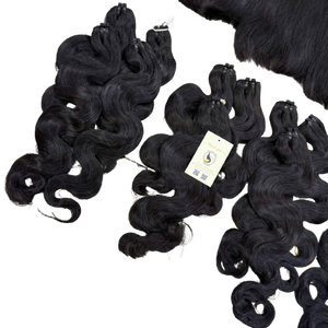 Extensiones de Cabello Humano Premium con Cutículas Alineadas, Ondulado Natural, Liso, Negro Natural, en Paquetes - Product Image 1