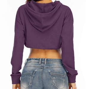 OEM sudaderas con capucha de calidad superior de las mujeres de manga larga bolsillo con capucha frontal de color sólido Crop Top sudadera y sudaderas con capucha casuales para las mujeres - Product Image 2