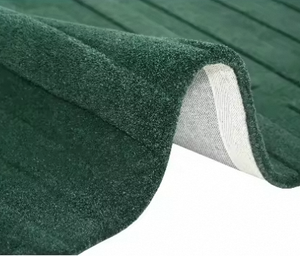 Tapis en laine tufté à la main, motif géométrique, poils longs, écologique, antidérapant, décoration intérieure moderne, luxe, disponible - Product Image 1