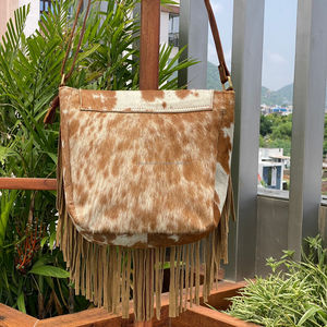Vente en gros 2025 Usine personnalisée Nouveau design Grande capacité Sac à bandoulière à franges en cuir suédé véritable Sac à main en cuir de vachette de luxe pour femmes - Product Image 5