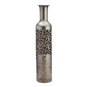 Vase en métal artisanal, idéal pour la décoration moderne de la maison et pour les arrangements floraux décoratifs. - Product Image 6
