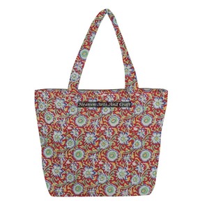 Sac matelassé léger en toile de coton à motifs floraux écologique pour la plage Sac fourre-tout matelassé à impression de blocs fait à la main avec 2 poignées - Product Image 1