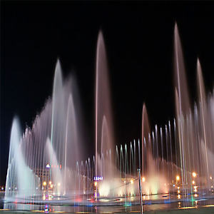 Fuente de Agua Musical Decorativa Grande Personalizada en Oferta, con Luces LED Multicolores, Diseño Flotante Moderno para Exteriores - Product Image 6