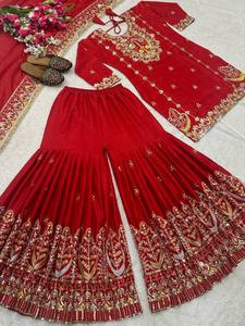 Ensemble de luxe en soie Chinon avec broderies lourdes, comprenant un haut, un pantalon Sharara Palazzo à coupe ample et une dupatta, pour tenue de fête pour femmes - Product Image 6