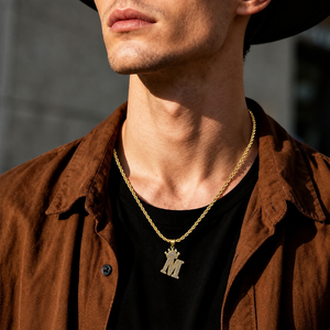 Collar con Colgante de Corona Personalizado con Letra, Collar de Moissanita, Chapado en Oro Amarillo de 18K, Joyería con Nombre para Unisex - Product Image 3