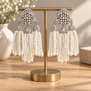 Boucles d'oreilles pendantes en argent plaqué avec perles et pompons, vente en gros, fabricant de bijoux personnalisés en gros - Product Image 1