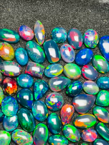 Opale d'Éthiopie naturelle, pierre précieuse en vrac, cabochon ovale, jeu de couleurs, cirée et huilée, certifiée IGI, traitée thermiquement pour la fabrication de bijoux - Product Image 4