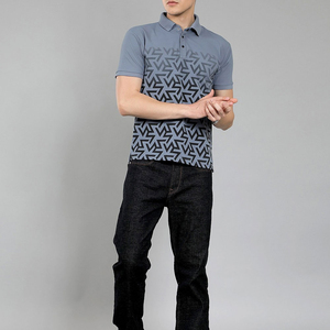 T-shirt Polo Homme Style Streetwear Tendance Couleur Unie Col Montant Manches Courtes Prix Abordable Service OEM - Product Image 4