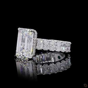 Bague de fiançailles en diamant de laboratoire taille émeraude de 24,41 carats en or blanc 14 carats, demi-éternité, bijoux de mariée - Product Image 4