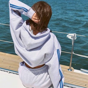 Ensemble de sweat à capuche court pour femme, bleu clair, en molleton, vêtements de sport décontractés, manches longues, coupe ample, printemps-été, tenue de jogging - Product Image 2