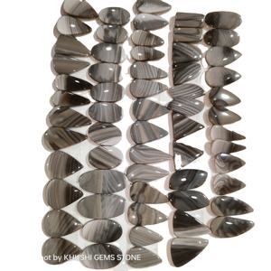 หินอาเกตสีน้ำตาลธรรมชาติแบบขายส่ง คู่หินคริสตัลเรียบแบบคาโบชอง ด้านหลังแบน คุณภาพสูง หินควอตซ์บำบัด รูปทรงผสม ขนาด 20-45 มม. น้ำหนัก 8-12 กรัม - Product Image 3