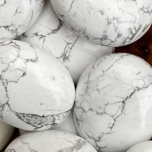 Pierre de palmier ovale en howlite blanche naturelle, 6 cm environ, lisse et polie, cristal de guérison pour la méditation et le Reiki, fournisseur en gros - Product Image 4