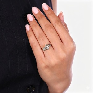 Bague Toi et Moi E Color VS1 3.40CT en Or Massif 14K avec Diamant de Laboratoire Taille Marquise en Forme de Feuille, Bague de Fiançailles Unique à Deux Pierres - Product Image 3