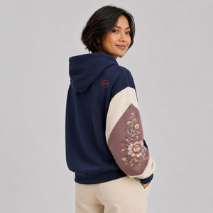 Sweat à capuche brodé pour femme, logo personnalisé, en molleton de coton doux, chaud et respirant, style décontracté streetwear. - Product Image 3