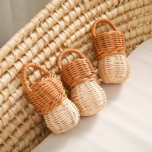 Juguetes de desarrollo para bebés, sonajero de ratán hecho a mano, sonajeros sostenibles para bebés, los más vendidos. - Product Image 5