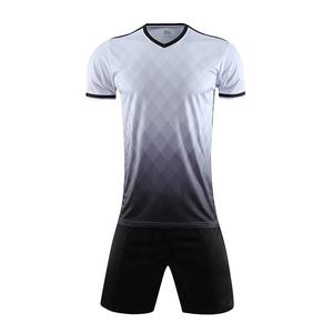 Conjunto de Uniforme de Fútbol Profesional Personalizado, Proveedor de Uniformes de Fútbol al por Mayor, Camiseta y Pantalones Cortos de Fútbol de Secado Rápido y Transpirables - Product Image 6