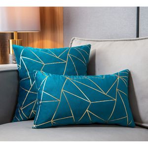 Fodera per cuscino in velluto con motivo geometrico moderno, decorazione in lamina d'oro, federa decorativa per divano, camera da letto, soggiorno, confezione da 2 - Product Image 2