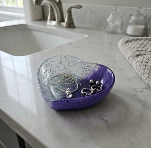 Resin Heart Decorative Plate Elegant Storage <b>Organizer</b> for Vanity Bathroom Bedroom Jewelry Accessories and <b>Keys</b> Collection - Product Image 1