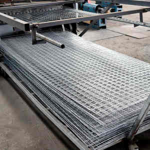 Paneles de Cerca de Malla Metálica Soldada Galvanizada China, Curvos, Económicos, de Fábrica - Product Image 3