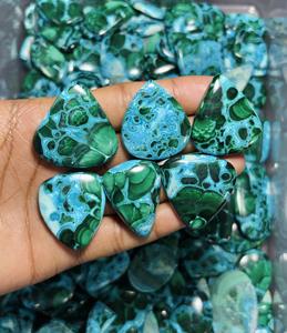 Pierres précieuses brutes de chrysocolle et malachite de qualité supérieure, mélangées, en cabochon, pour la fabrication de bijoux, spécimen minéral. - Product Image 2