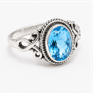 Anillo de Plata con Topacio Azul, Anillo con Gema Ovalada Facetada, Anillo de Plata de Ley, Joyería con Piedra de Nacimiento de Diciembre, Hecho a Mano - Product Image 1