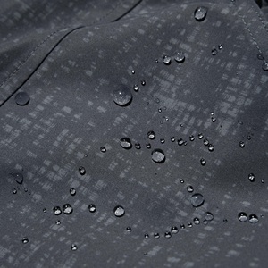 Pantalones cortos para hombre con cremallera y tela impermeable - Product Image 2