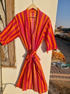 Peignoir en coton rayé pour femme, style kimono bohème, robe de plage légère, tenue décontractée, robe portefeuille pour l'été - Product Image 4