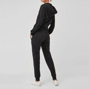 Conjunto Deportivo con Capucha para Mujer, Color Negro, Manga Larga, Estilo Casual, con Cierre de Cremallera, Bolsillos Laterales, Corte Regular, Estilo Otoñal - Product Image 4