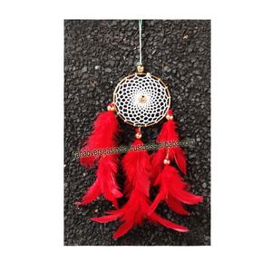 Plumes rouges petit attrape-rêves tenture murale pour Windows balcon sac de voiture et décoration de chambre d'enfants - Product Image 1