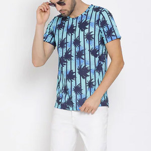 T-shirt personnalisé en tissu sportif avancé offrant confort et respirabilité pour un usage quotidien - Product Image 3