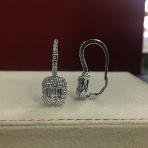 Pendientes de Plata de Ley 925 con Baño de Rodio y Diamantes Naturales Tallados, Diseño Halo, Tipo Huggie, 1.57 Ct, Joyería Moderna para Bodas y Fiestas - Product Image 6